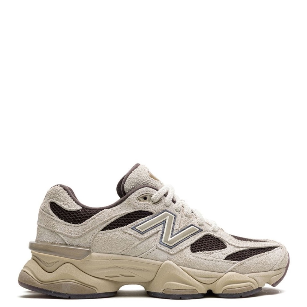 New Balance
x Sydney McLaughlin 9060 "Linen/Stoneware/Licorice new balance - Picture 2 of 3